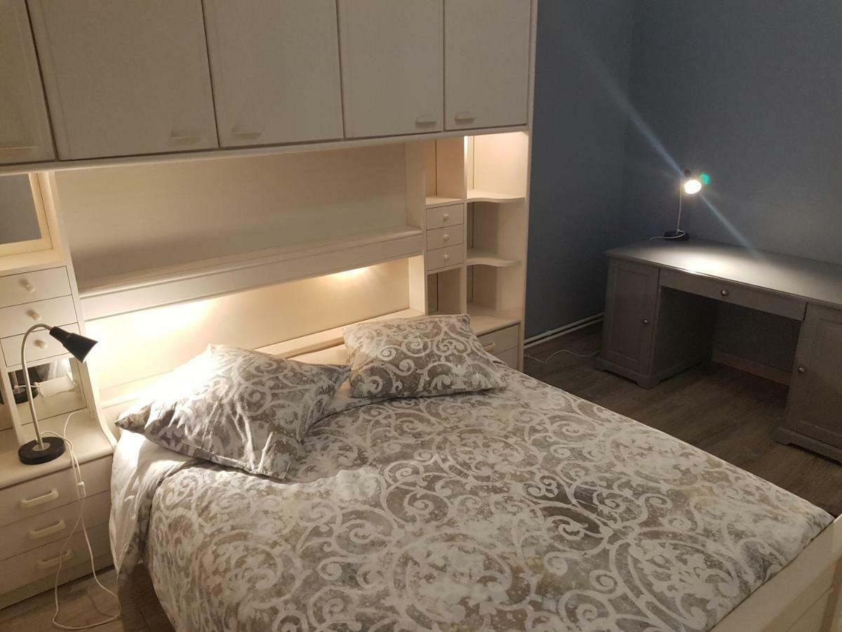 Bedinreims "Burgundy Bottle" 110M2 Exceptional, 4 Chambres Doubles, 2 Bain, Free Park & Wifi, Tout Equipe Buitenkant foto